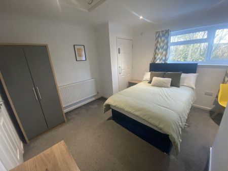 1 bedroom in a house share to rent - Photo 5