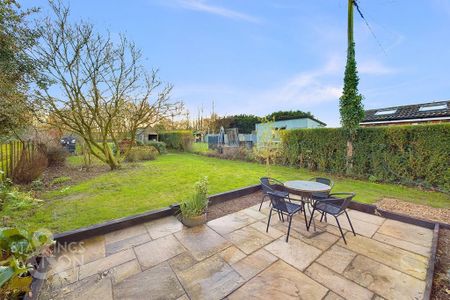 3 bedroom semi-detached house to rent - Photo 4