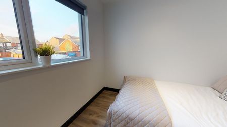 1 bedroom in a flat share to rent - Photo 5