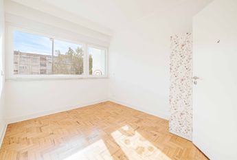 APARTAMENTO T2+1 NA AV ESTADOS UNIDOS DA AMÉRICA - LISBOA