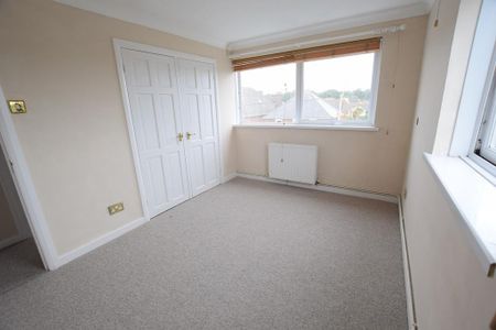 2 bedroom maisonette to rent - Photo 5