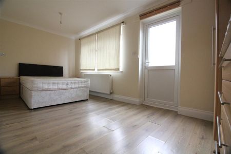 Bulstrode Avenue, Hounslow - Photo 5