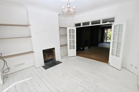 3 bedroom semi-detached house to rent - Photo 3