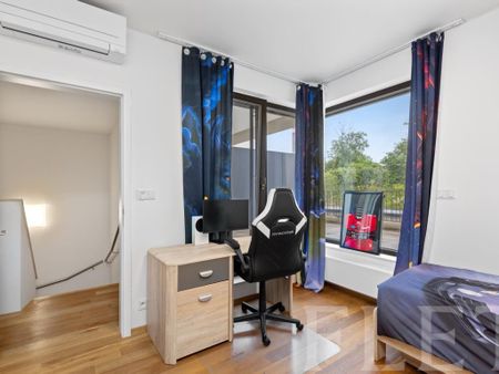 Pronájem domu 217 m2 - Fotografie 2