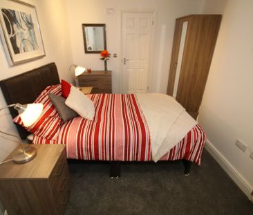 63 Albert Street, Rugby - Photo 2