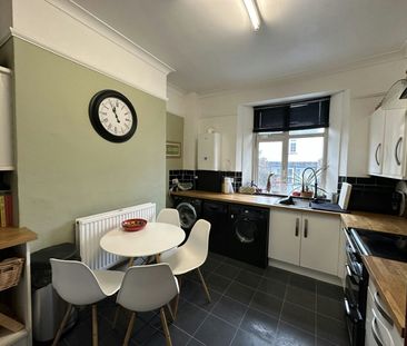 Maisonette to rent on - Photo 6