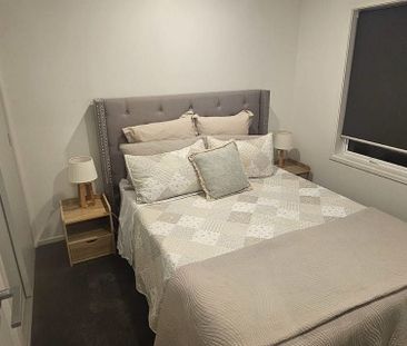 Modern 3 Bedroom Home - Available 12th May - Photo 4