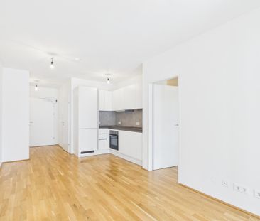 Fernblick im 6. OG: Großzügig gestaltete 2-Zimmerwohnung mit Balkon - Foto 3
