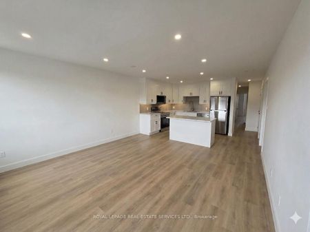 For Lease - 272 Lakeshore Road Unit# Upper, Mississauga, Ontario - Photo 4
