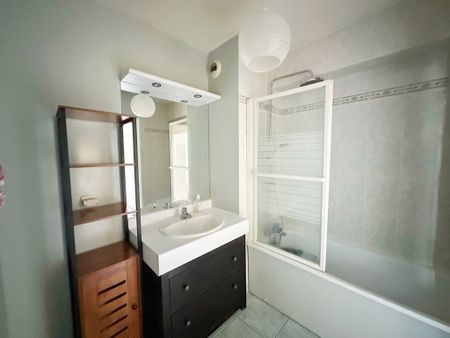 Location Appartement 3 pièces 62m² - Photo 5