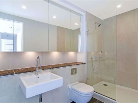 A modern two bedroom apartment with two balconies in Clapham Old Town. - Photo 2