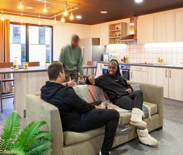 1 bedroom in a flat share to rent - Photo 5