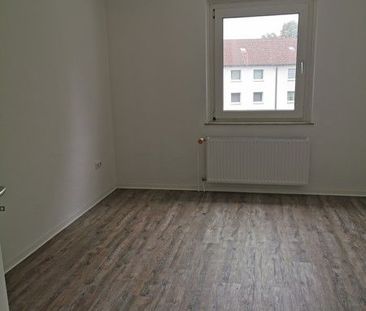 Bezugsfertige 2-Zimmer-Wohnung mit Balkon - Foto 5