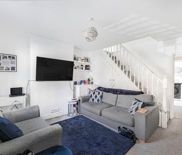 2 bedroom end of terrace house to rent - Photo 1