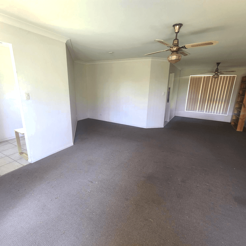 Spacious Family Home on 3000sqm - Photo 1