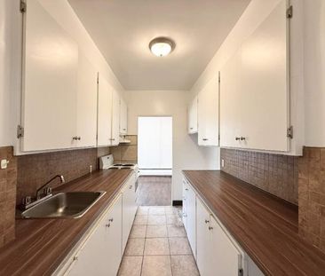 1 CH - 1 SDB - Westmount - $1,350 /mo - Photo 4