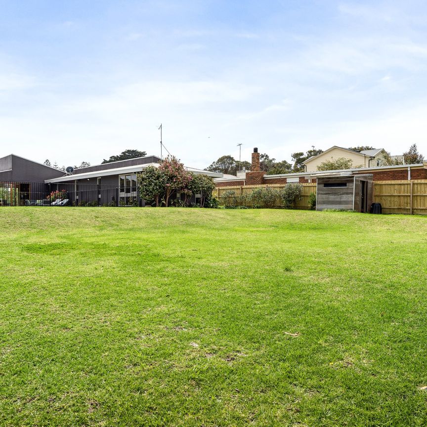 8 Charlton Court , - Photo 1