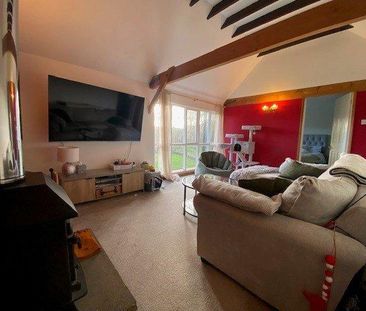 2 bedroom detached house to rent - Photo 1