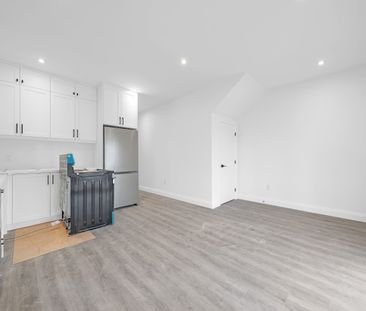 For Lease - 474 Montrose Avenue Unit# Second, Toronto, Ontario - Photo 3