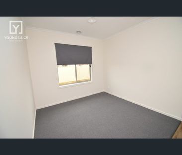 51 Windlass Ave, Mooroopna, Vic 3629 - Photo 2