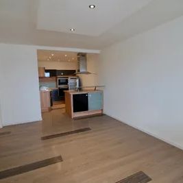 Wunderschöne, großzügige Wohnung, zentral & ruhig gelegen - Photo 2