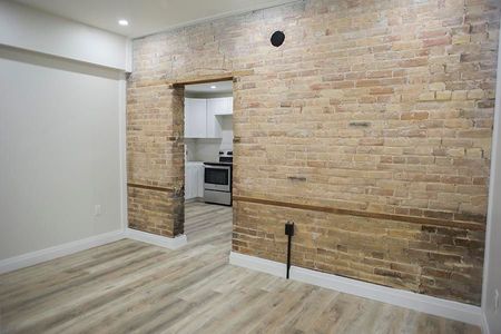 For Lease - 160 Darling Street Unit# 2, Brantford, Ontario - Photo 2