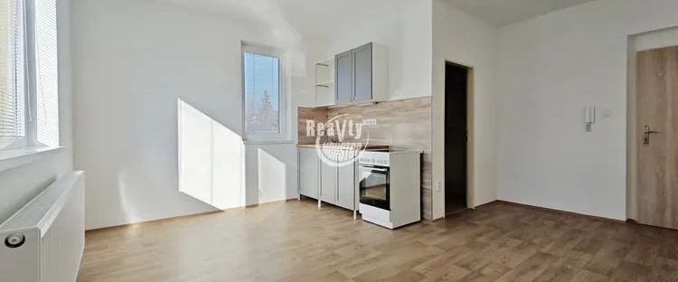Pronájem novostavby zděného bytu 1+kk, Letní ulice, Jihlava - Photo 1