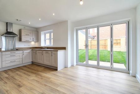 4 bedroom detached house to rent - Photo 5