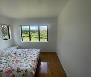 Charming Single-Level Home with Bonus Sleep-Out&excl; - Photo 1