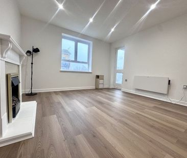 Pier Way, SE28 - Photo 2