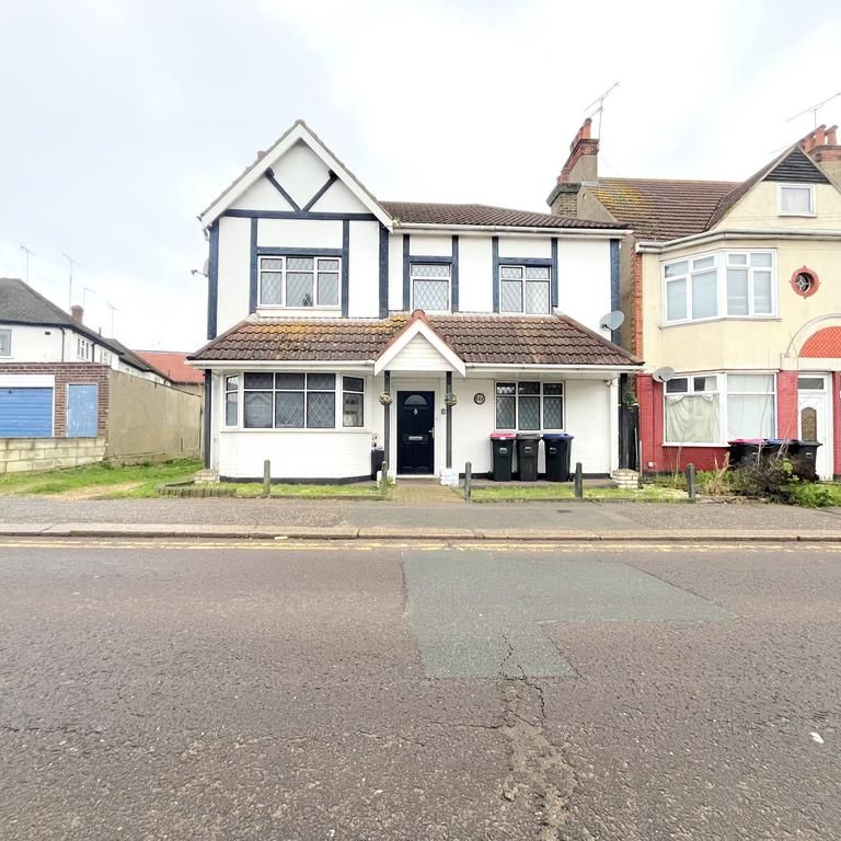 6 bedroom house of multiple occupation to rent - Photo 1