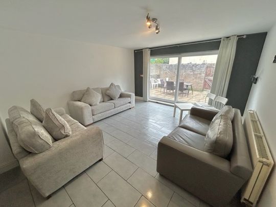 12 Bedroom Student Home – Glynrhondda Street - Photo 1