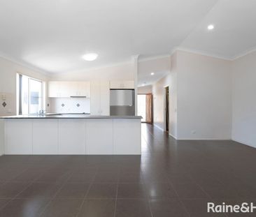 Comfort, Style and Modern Living - Photo 5