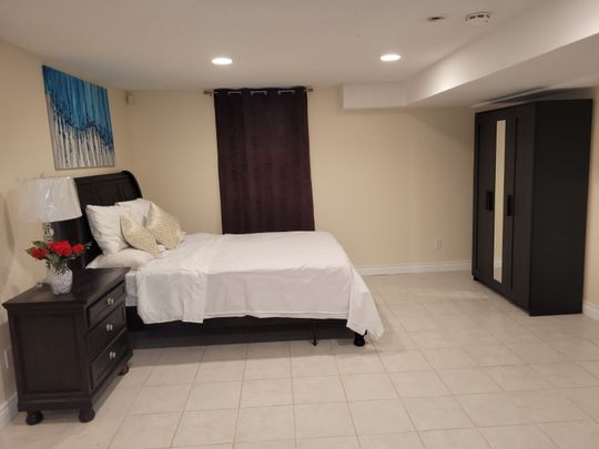 For Lease - 2 Saddler Avenue Unit# #1, Brampton, Ontario - Photo 1