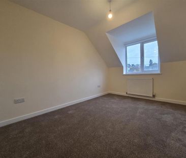 2 bedroom semi-detached house to rent - Photo 2