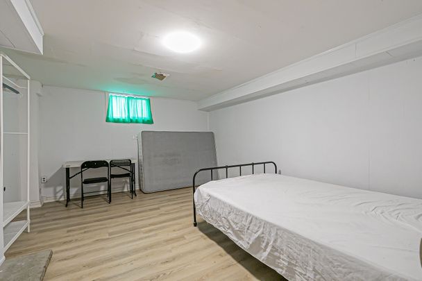 For Lease - 160 Cummer Avenue, Toronto, Ontario - Photo 1