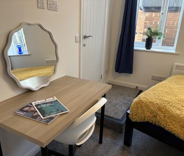 1 bedroom in a house share to rent - Photo 6