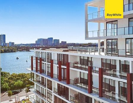 One Bedroom In Convenient Location - Photo 5