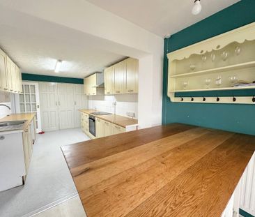 Semi Detached House - Photo 6