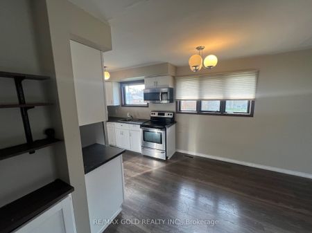 For Lease - 979 Wellington Street, Sarnia, Ontario - Photo 5