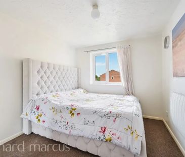 Redford Close - Photo 5