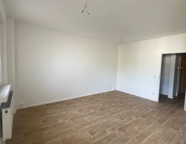 Modernes Wohnen in unserem Umbauprojekt- Fertigstellung Frühjahr 2025 - Photo 1