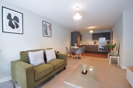 3 bedroom apartment to rent - Photo 3