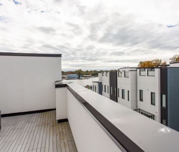 For Lease - 11 Mariners Pier Way, Orillia, Ontario - Photo 1