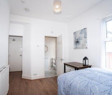1 bedroom in a house share to rent - Photo 6