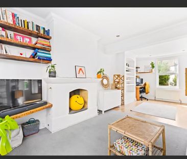 3 Bed Terraced House, Clarendon Road, BN3 - Photo 1