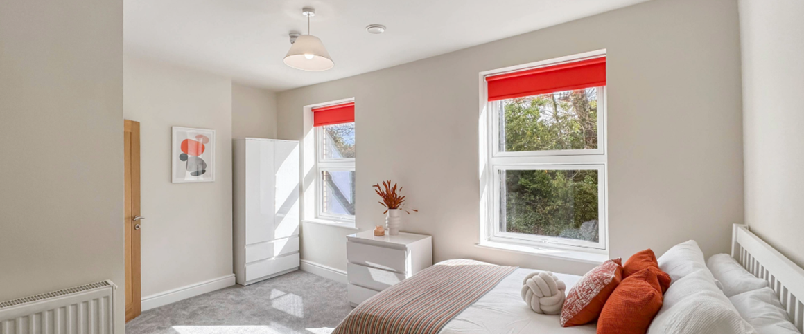 6-Bed Professional House – Ensuite Rooms Available | Bills Included Room 5 (first floor front) - Photo 1