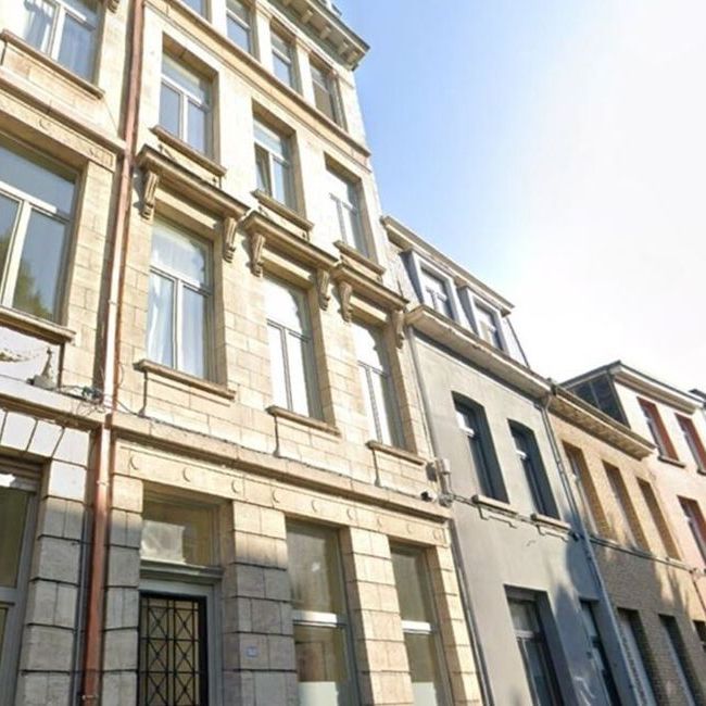 Appartement te huur in Berchem voor € 840 met 1 slaapkamer - Foto 1