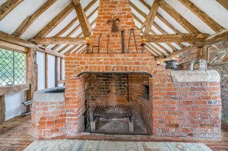 4 bedroom detached house to rent - Photo 3