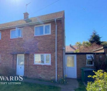 3 bedroom semi-detached house to rent - Photo 2